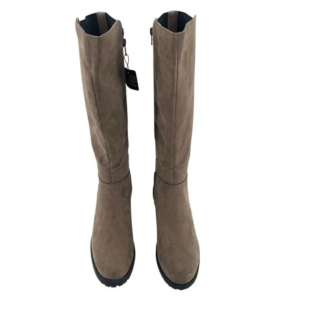 Arizona Jean Co Women’s Gray Faux Suede Tall Riding Boots Lug Sole 8.5, NWOT
